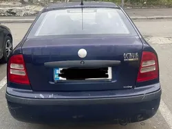 Culoarealbastru Utilizat 2004 Skoda Octavia Classic Hatchback | 2.200 EUR