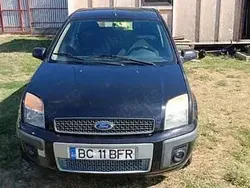Utilizat 2008 Ford Fusion Hatchback | 2.000 EUR (Scump)