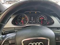 Utilizat 2013 Audi A4 Berlinǎ | 7.400 EUR (Preț bun)