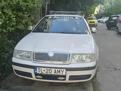 Alb Utilizat 2010 Skoda Octavia Berlinǎ | 2.450 EUR (Super Preț)