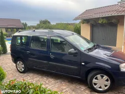Culoarealbastru Utilizat 2012 Dacia Logan MCV Lauréate Break | 3.490 EUR (Super Preț)