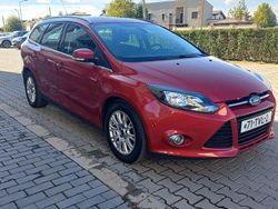 Culoarerosu Utilizat 2012 Ford Focus Titanium Break | 4.999 EUR (Preț OK)