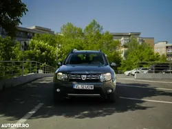 Gri Utilizat 2014 Dacia Duster Lauréate SUV | 9.400 EUR (Preț OK)