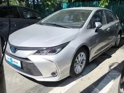Argintiu Utilizat 2020 Toyota Corolla Hybrid Berlinǎ | 14.950 EUR