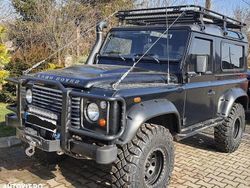 Culoarenegru Utilizat 2008 Land Rover Defender S SUV | 31.500 EUR