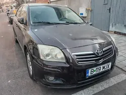Utilizat 2006 Toyota Avensis Berlinǎ | 1.600 EUR (Preț bun)
