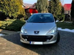 Gri Utilizat 2006 Peugeot 307 Hatchback | 2.700 EUR (Preț OK)
