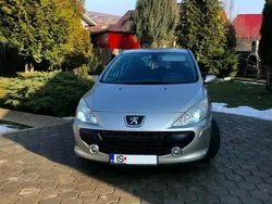Gri Utilizat 2006 Peugeot 307 Hatchback | 2.700 EUR (Preț OK)