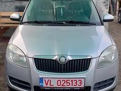 Gri Utilizat 2009 Skoda Fabia Hatchback | 1.700 EUR (Super Preț)