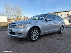 Gri Utilizat 2009 Mercedes C200 Avantgarde Break | 5.990 EUR (Preț OK)