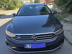 Culoaregri Utilizat 2021 VW Passat GTE Break | 24.500 EUR (Puțin scump)