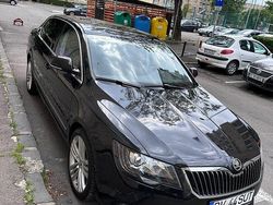 Negru Utilizat 2014 Skoda Superb Berlinǎ | 11.900 EUR (Preț OK)