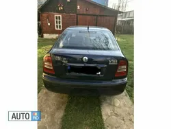 Albastru marin Utilizat 2004 Skoda Octavia Berlinǎ | 1.100 EUR