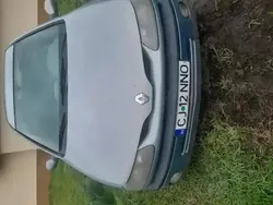 Utilizat 2000 Renault Laguna | 450 EUR