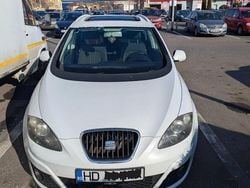 Culoarealb Utilizat 2012 Seat Altea XL Monovolum | 3.900 EUR (Preț bun)