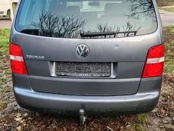 Utilizat 2006 VW Touran Monovolum | 1.650 EUR