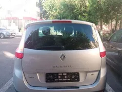 Gri Utilizat 2010 Renault Scénic III Monovolum | 4.300 EUR (Puțin scump)
