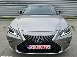 Gri Utilizat 2019 Lexus ES300H Business Edition Berlinǎ | 30.492 EUR