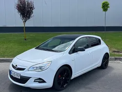 Alb Utilizat 2012 Opel Astra Edition Hatchback | 5.990 EUR