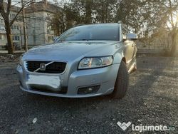 Argintiu Utilizat 2010 Volvo V50 Break | 4.500 EUR (Scump)