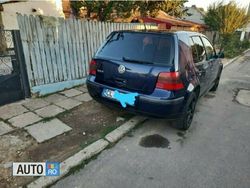 Albastru Utilizat 2000 VW Golf IV Hatchback | 700 EUR (Preț bun)