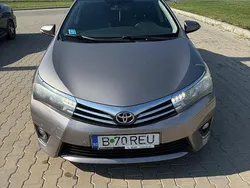 Gri Utilizat 2016 Toyota Corolla Sol Berlinǎ | 8.399 EUR