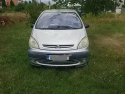 Utilizat 2000 Citroën Xsara Picasso Monovolum | 700 EUR