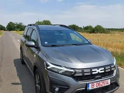 Gri Utilizat 2024 Dacia Jogger Expression Monovolum | 17.990 EUR (Preț OK)