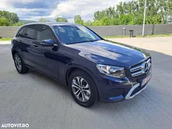 Culoarealbastru Utilizat 2018 Mercedes GLC220 SUV | 21.399 EUR (Preț bun)