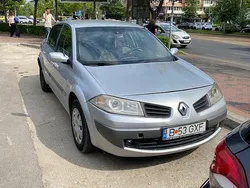 Culoareargint Utilizat 2006 Renault Mégane II Dynamique Hatchback | 1.450 EUR (Super Preț)