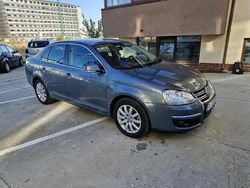 Utilizat 2006 VW Jetta Berlinǎ | 3.200 EUR