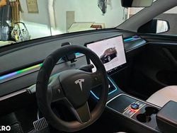 Culoarenegru Utilizat 2023 Tesla Model Y Performance SUV | 36.450 EUR