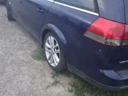 Utilizat 2008 Opel Vectra | 1.700 EUR