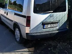 Utilizat 2010 Opel Combo Monovolum | 2.750 EUR