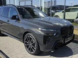 Gri Utilizat 2025 BMW X7 M Sport SUV | 124.025 EUR (Scump)