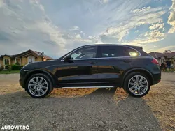 Negru Utilizat 2012 Porsche Cayenne SUV | 15.900 EUR (Super Preț)