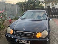 Utilizat 2005 Mercedes C240 Berlinǎ | 6.000 EUR