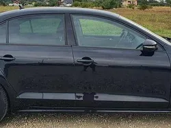 Culoarenegru Utilizat 2016 VW Jetta Comfortline Berlinǎ | 10.300 EUR (Puțin scump)