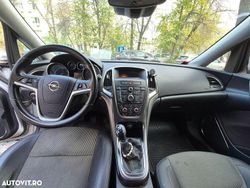 Culoareargint Utilizat 2012 Opel Astra Break | 3.800 EUR (Preț bun)
