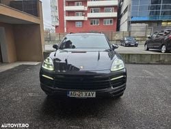 Culoarenegru Utilizat 2017 Porsche Cayenne SUV | 38.000 EUR