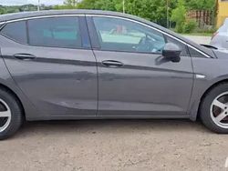Utilizat 2015 Opel Astra Berlinǎ | 7.550 EUR (Scump)