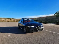 Utilizat 2016 Alfa Romeo Giulia Super Berlinǎ | 14.990 EUR