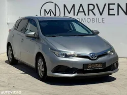 Gri Utilizat 2016 Toyota Auris Terra Hatchback | 8.540 EUR