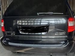 Utilizat 2003 Chrysler Grand Voyager Monovolum | 2.300 EUR