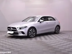 Argint Utilizat 2022 Mercedes A250 Hatchback | 18.490 EUR
