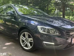 Albastru Utilizat 2014 Volvo V60 Ocean Race Break | 9.350 EUR (Puțin scump)