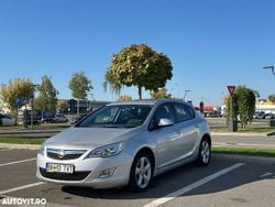 Culoaregri Utilizat 2013 Opel Astra Selection Hatchback | 5.600 EUR (Preț OK)