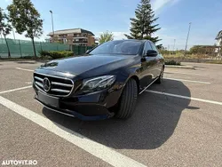 Culoarenegru Utilizat 2019 Mercedes E450 Berlinǎ | 32.500 EUR (Super Preț)