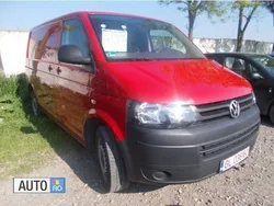 Rosu Utilizat 2014 VW T5 Van | 9.150 EUR (Preț bun)