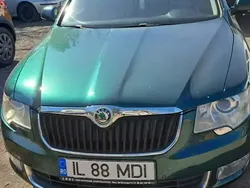 Utilizat 2010 Skoda Superb Berlinǎ | 4.000 EUR (Super Preț)